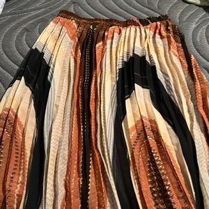 XL skirt. Very flowy.